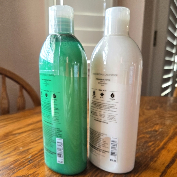 🍏🍓🌧🛁🚿 NWT‼️Bath & Body Works "Apple" Pair of Hair Care - Picture 3 of 8